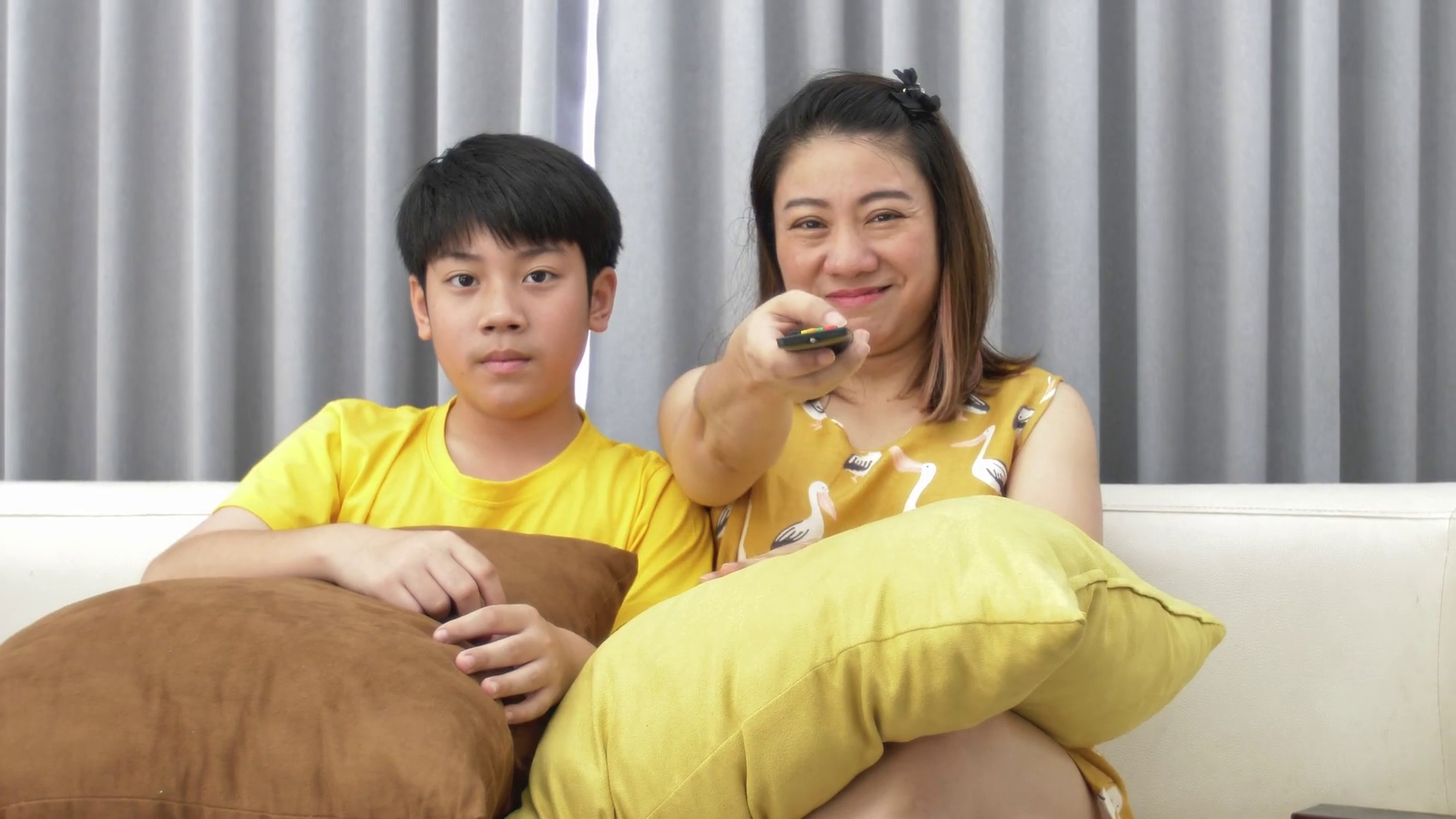 mom sucks off son - alanah rae bbc black titty flash