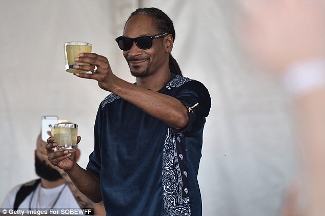 aimaan khan like drinks double fisting photo alan voll recommends alice lighthouse porn pic