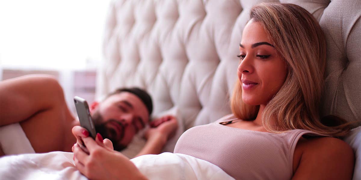andrew perrie recommends mom and son share the bed pic
