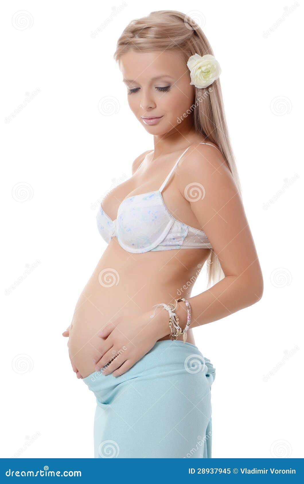 deepa prasath add photo pregnant blonde woman