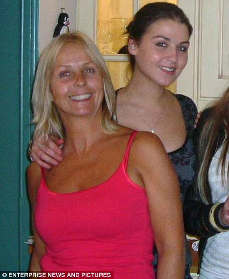 mom daughter threesome videos - japanese tongue kissing lobester tube