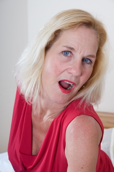 Yoga mom and son porn g srings Molly Maracas Porn patty naked