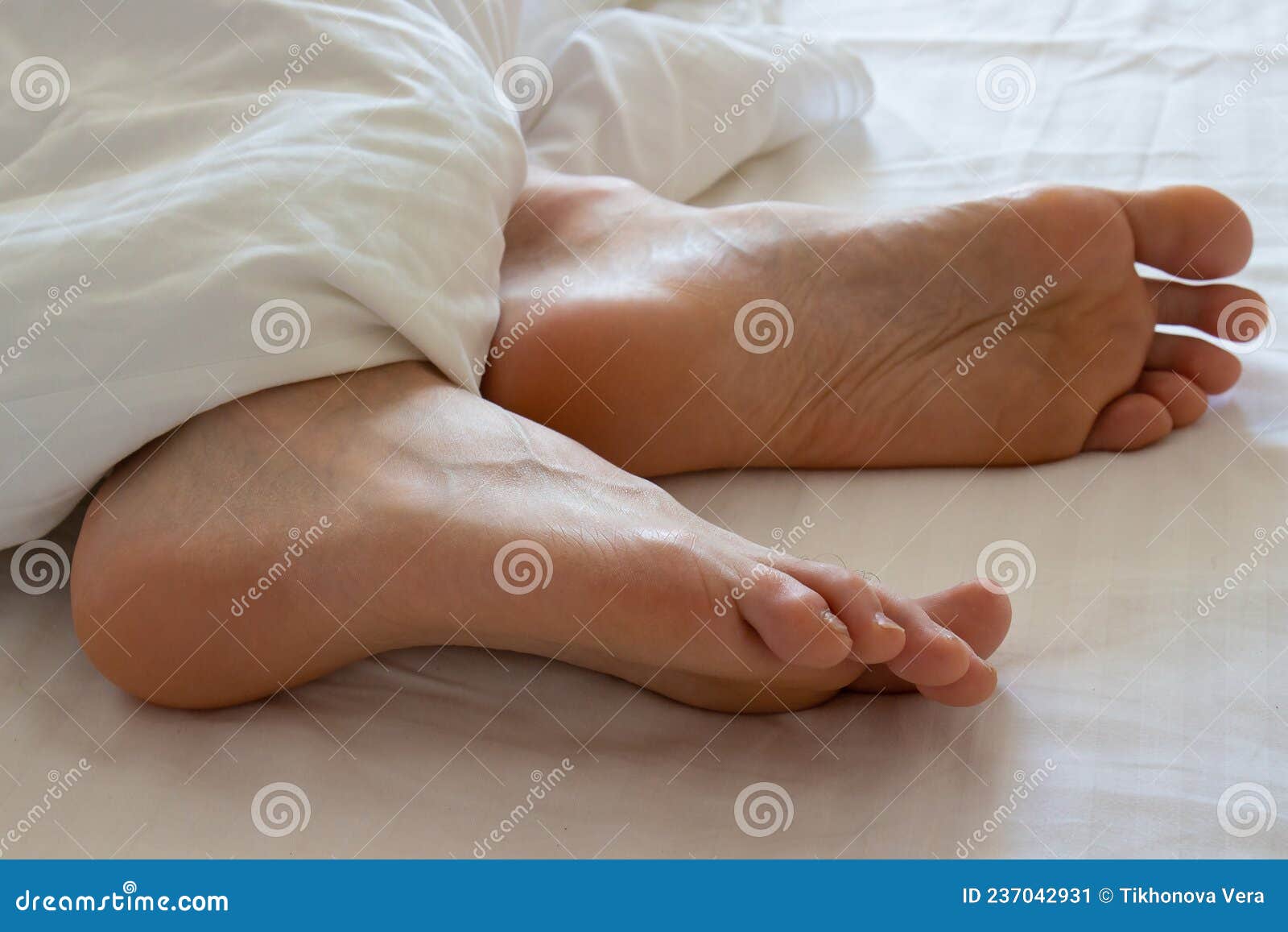 anshul thakkar recommends Naked Male Feet