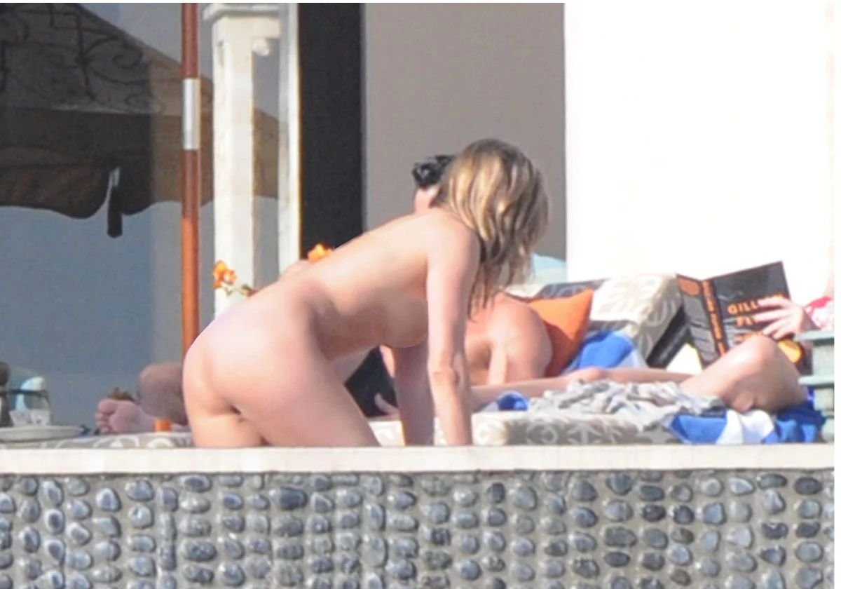 david boser add naked jennifer aniston photo