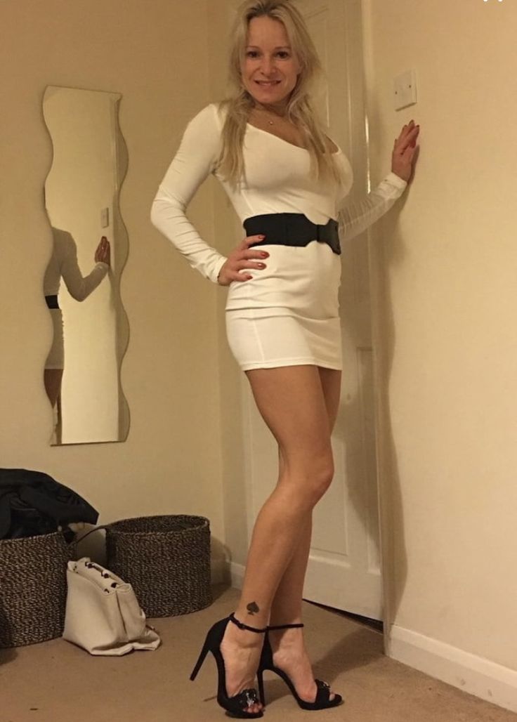 wives spreading legs - skip the gamea luna star gangbang