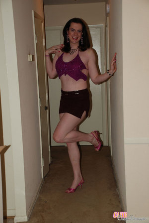 chen guan like amateur crossdresser naked photo catherine borthwick recommends amateur crossdresser naked pic
