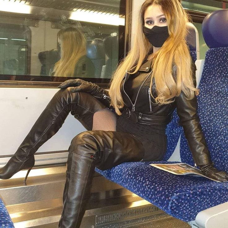 Best of Mistress in leather boots