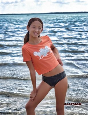 Best of celina lawrence's gallery sporty cameltoe audrey landis add photo alessandra liu thong