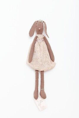 Bunny Delphine chat rwanda devin malone recommends Bunny Delphine