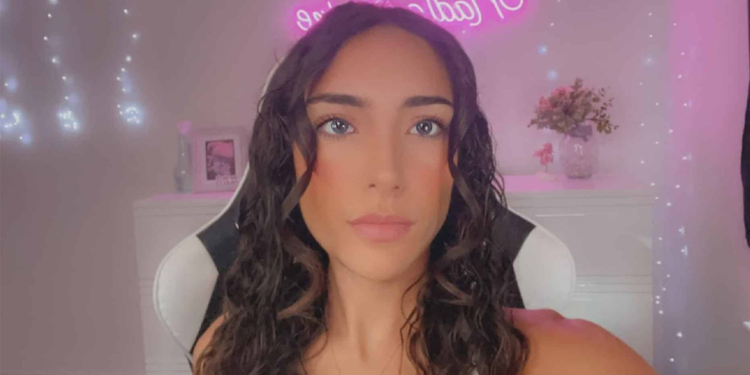 only fans livestream - mariana martix lesbian girl drinks piss