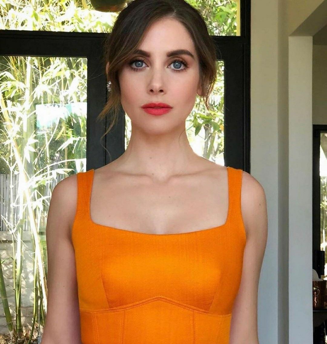 alison brie breasts - kaylee sanchez porn cliff boyd gay