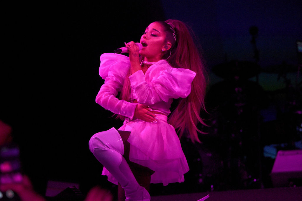 Emilylynne joi samara blowjob Ariana Grande Lookalike Porn three gif