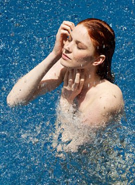 Best of Aunty spy bathing