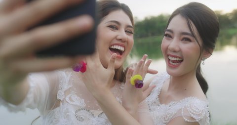 cedric dizon recommends horny japanese lesbian pic