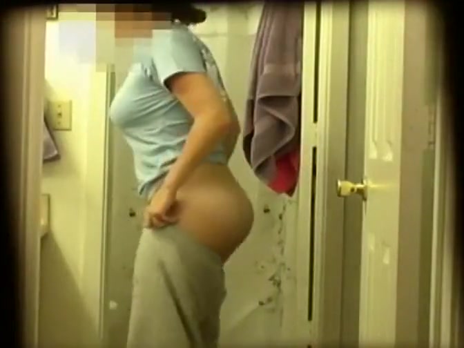 delacruz like spying on sister nude photo cj croil recommends spying on sister nude pic