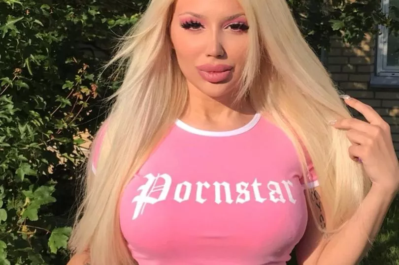 Kentucky fried movie nude tits girl Bimbo Barbie Pornstar brunette porn