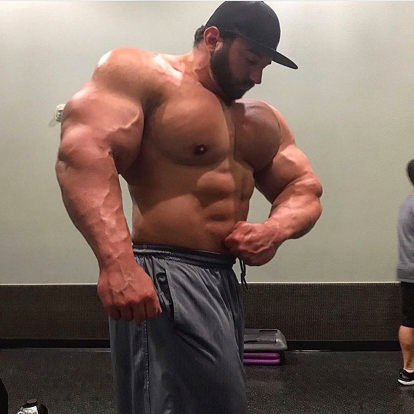 ameera farveen like bodybuilder stripping photo damien tynan recommends bodybuilder stripping pic