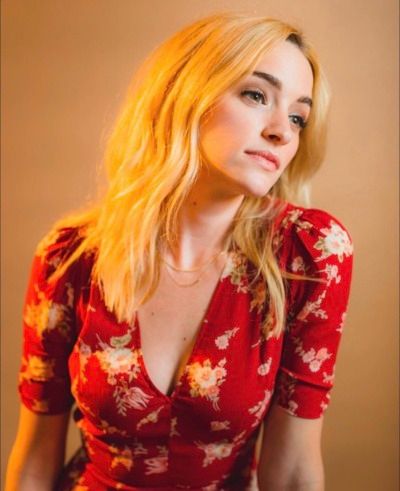 brianne howey porn - holly wetlove cartoon vr porn