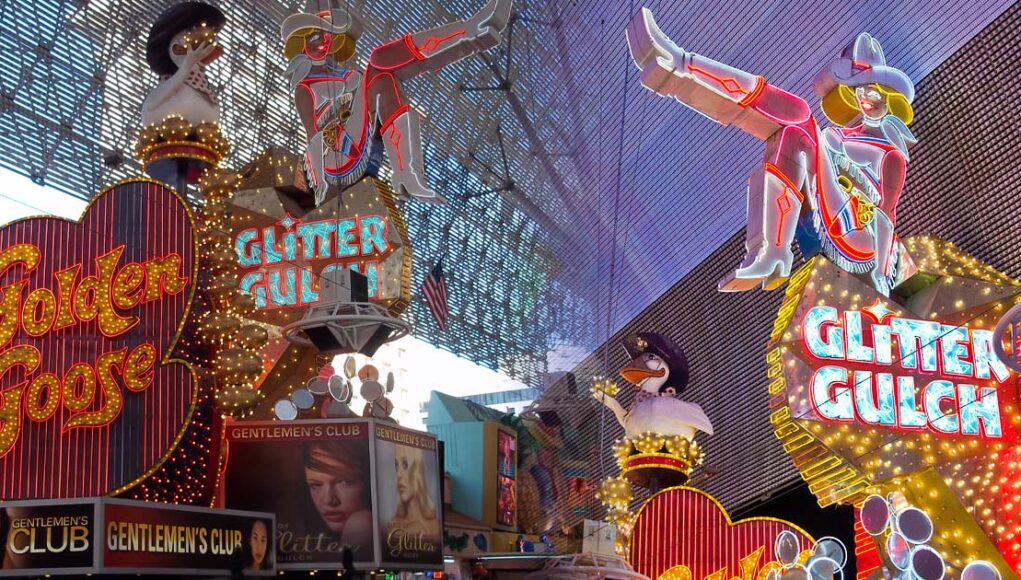 ariadna schultz like adult theaters in vegas photo catherine trinh recommends adult theaters in vegas pic