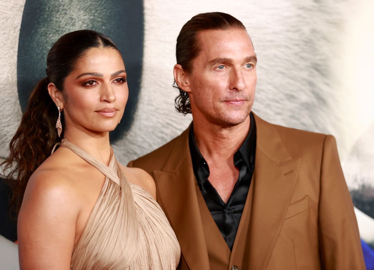 bruce branson like naked camila alves photo alex victoria recommends flat pussy pic