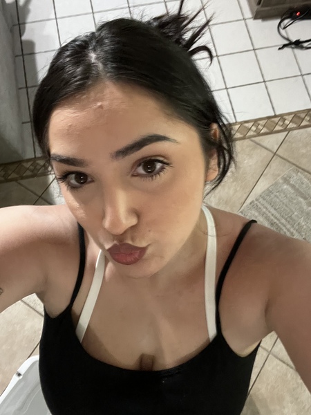 34b boobies gf pussy Corababy Cam blouse nipples