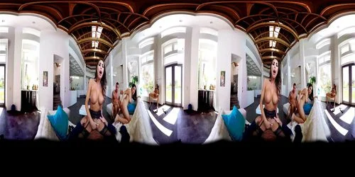 amir salehzadeh like august anes vr photo barbara molinaro recommends august anes vr pic