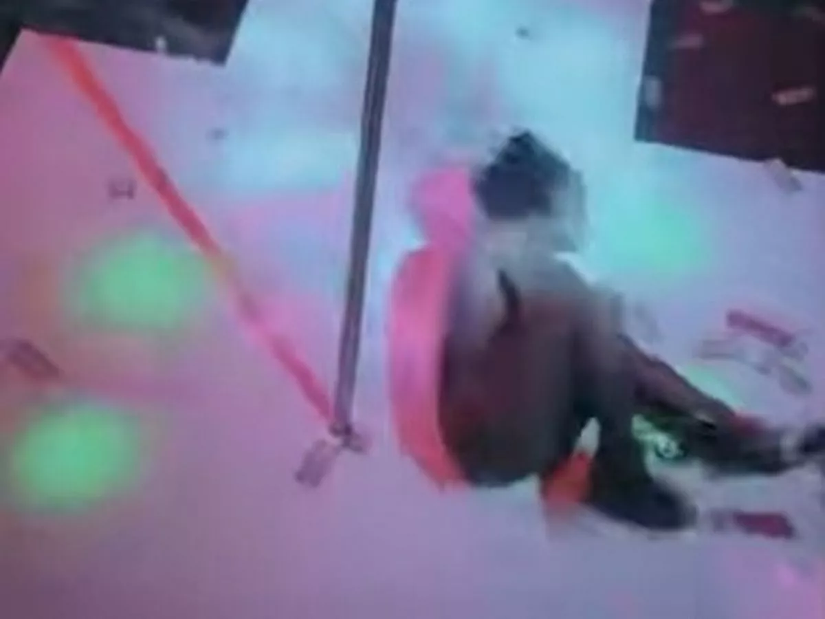 derrick redmond recommends dancing bear strippers pic