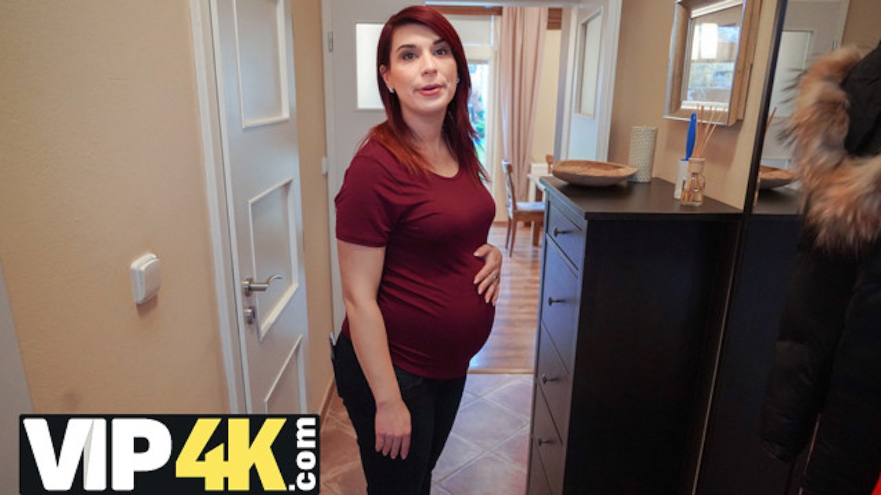 ash lei share debt4k pregnant photos