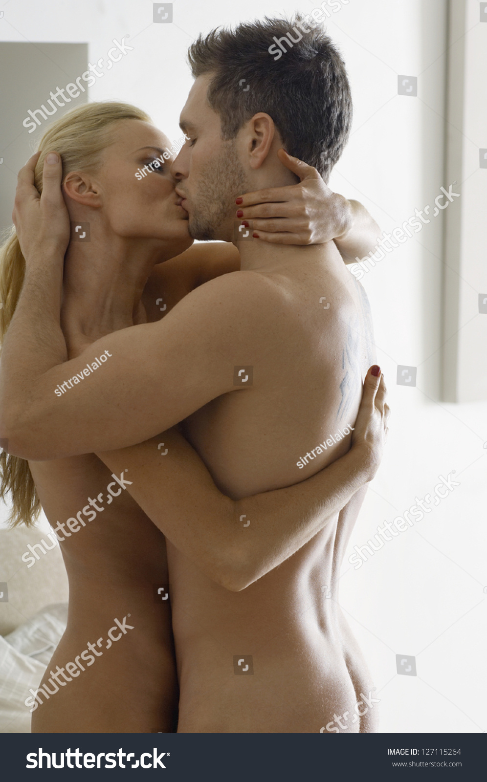 doug carey recommends People Kissing Naked In Bed