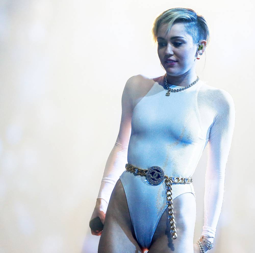 chris syner recommends miley cyrus crotch pic pic