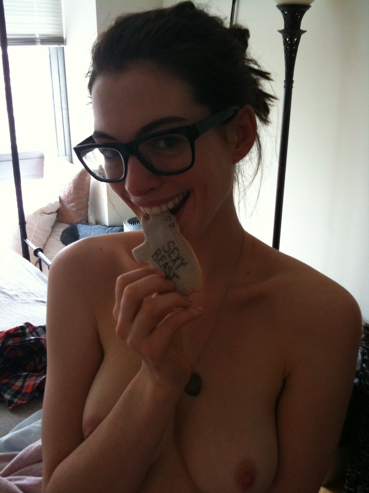 anne hathaway nudes - unconcious porn anal ride