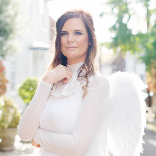 chinwe oji recommends Angel Starre