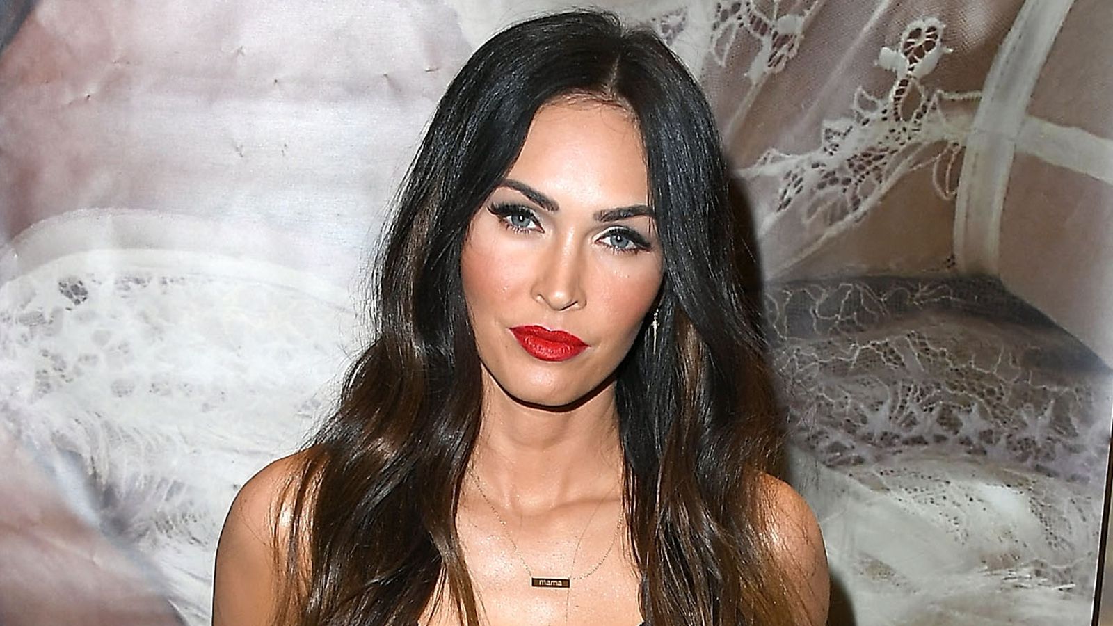 Chanel summers gellar sexy Megan Fox Look Alike Porn jerk to