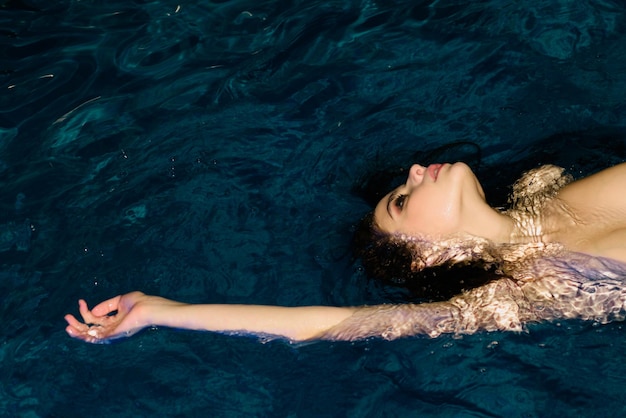 Best of Female nude swimming