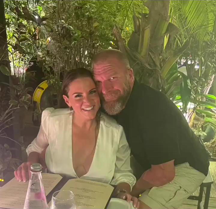 carmen luis recommends Girl Flashes Triple H