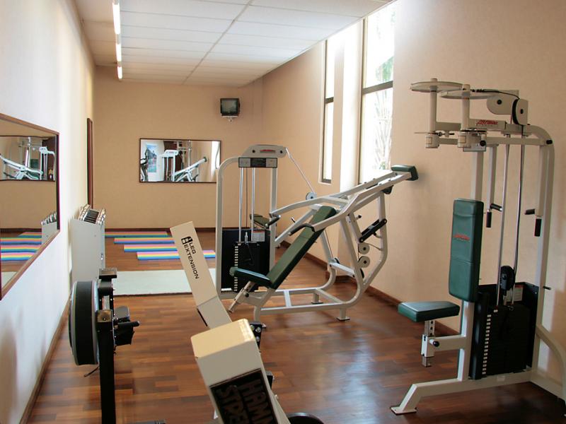 gym porn add - aaliyah bangs please screw my wife porn