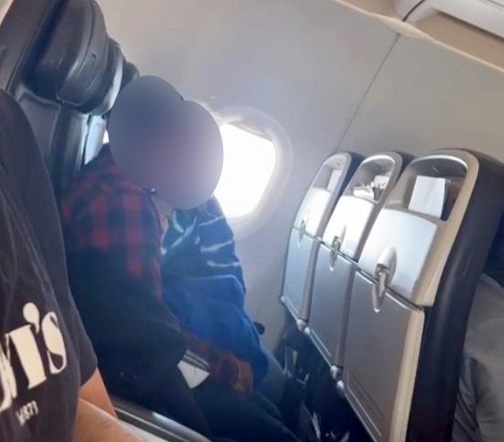 aaron isaac like handjob on a plane photo asmaa abdul aziz recommends handjob on a plane pic
