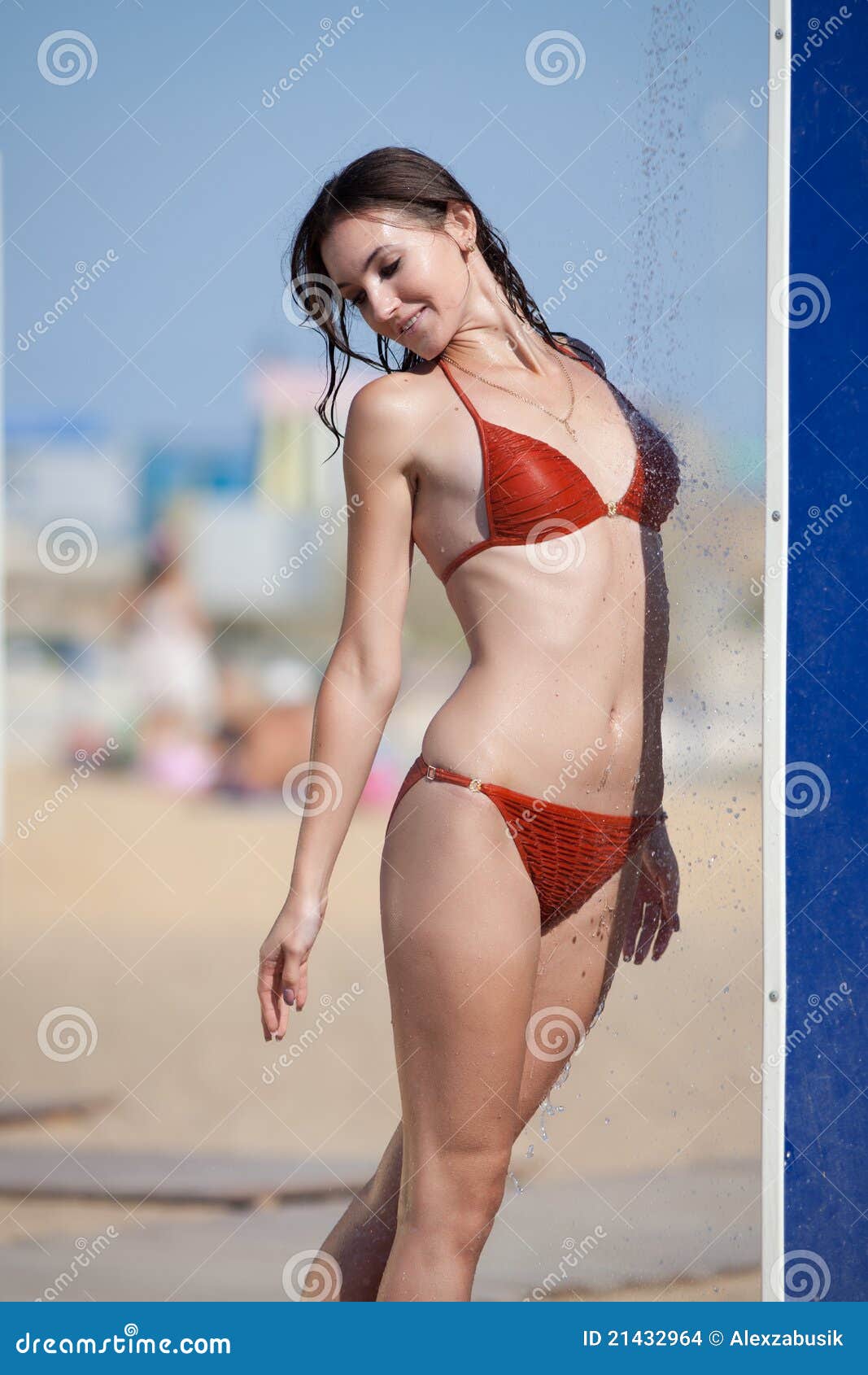 Best of under girls feet c4s bagus sekali share iliza shlesinger bikini photos