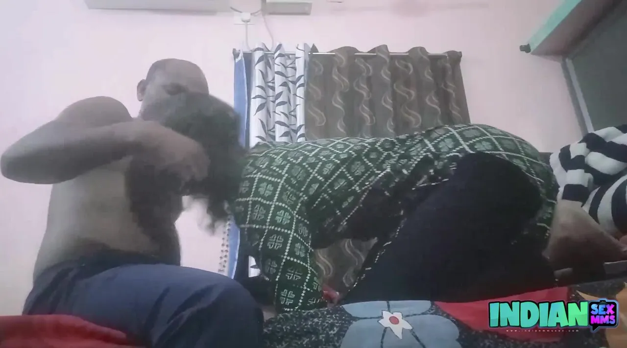 Indian Professor Hidden Cam Sex Scandal mobile char