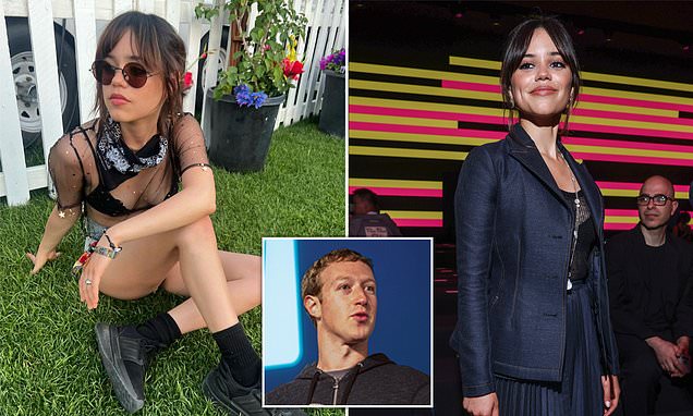 clare dennis recommends Indian threesome porn