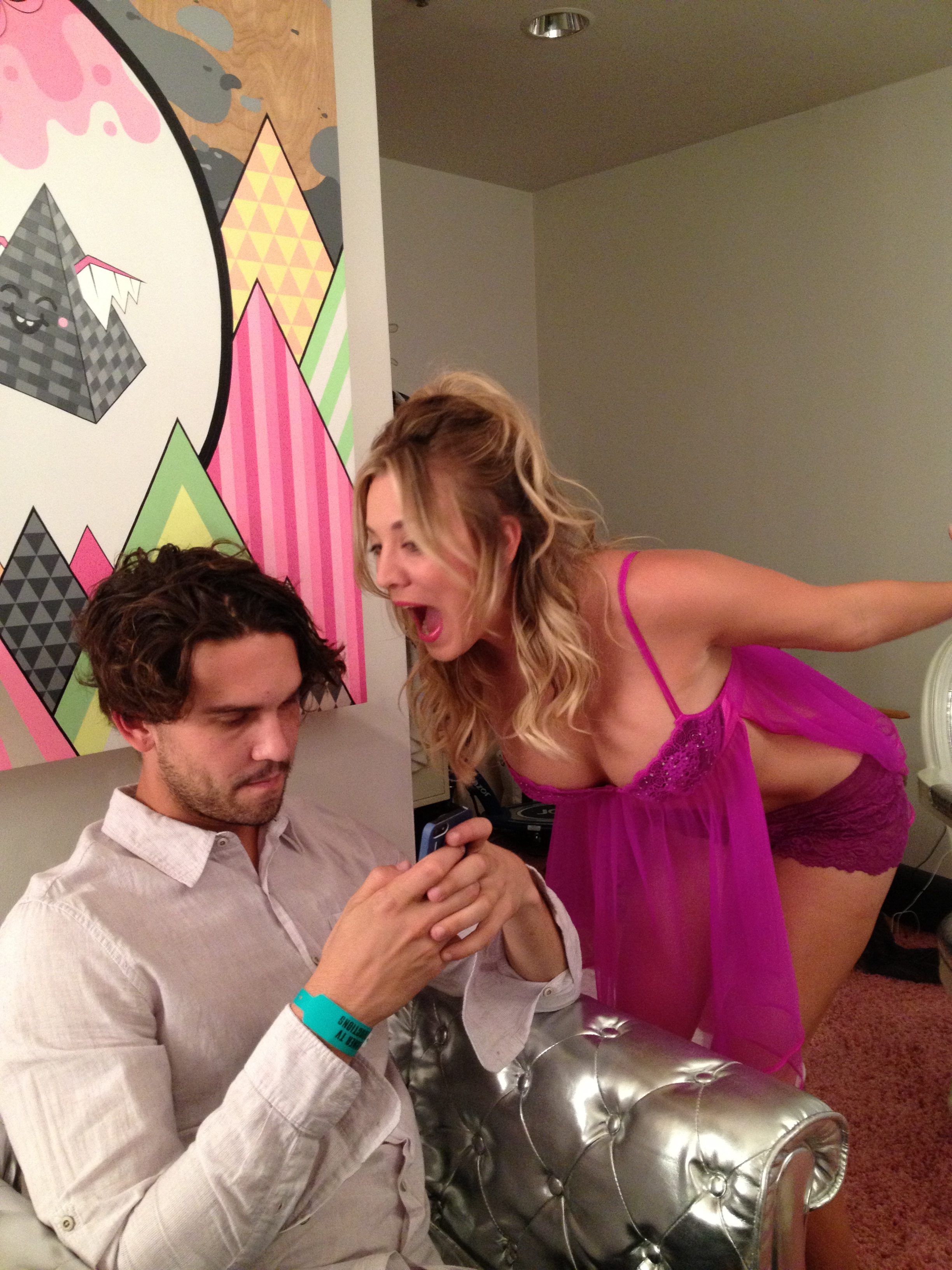 kaley cuoco naked free - elissa dreams shy casting porn