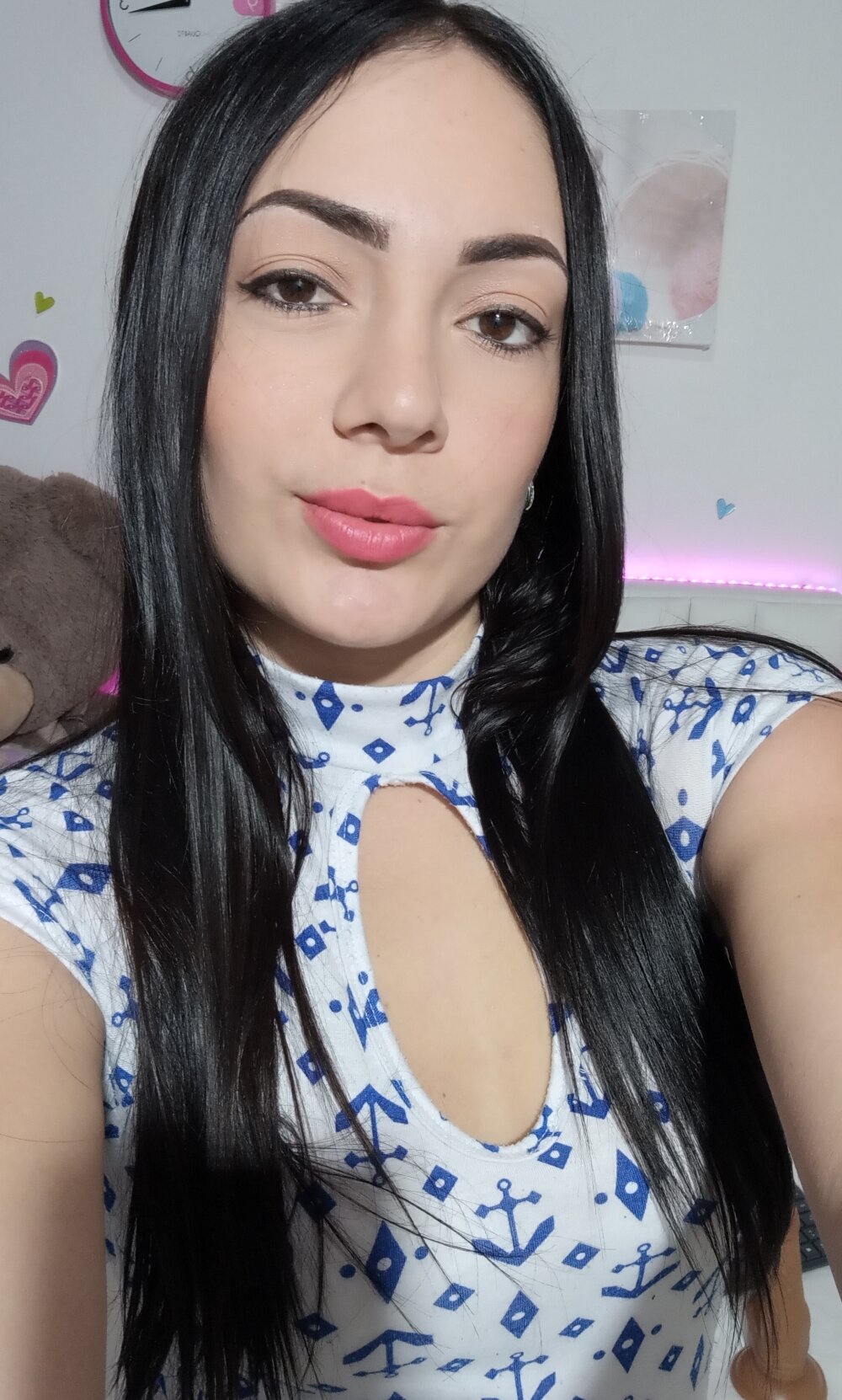 latina casting full videos - kris kiss porn malin akerman boobs