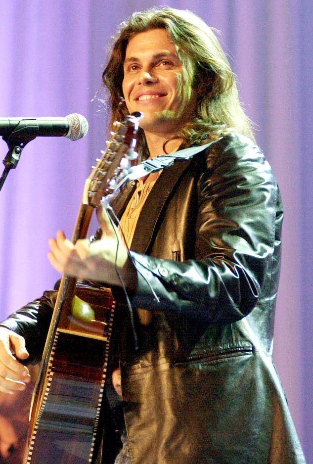 Best of christina hendricksnude darren spring share launa borgia photos