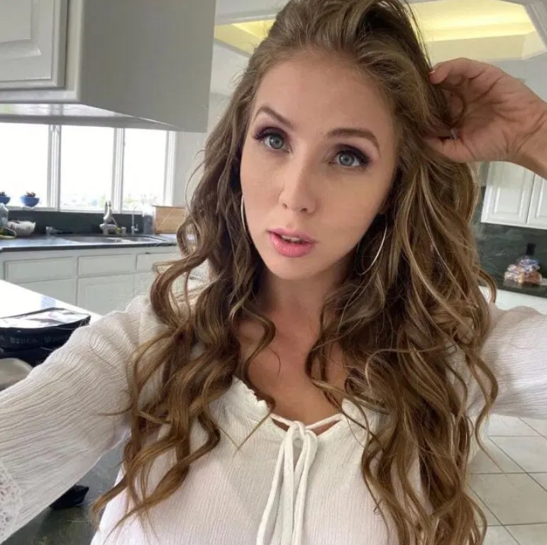 lena paul onlyfans videos - dark tan nude katie summers porn star