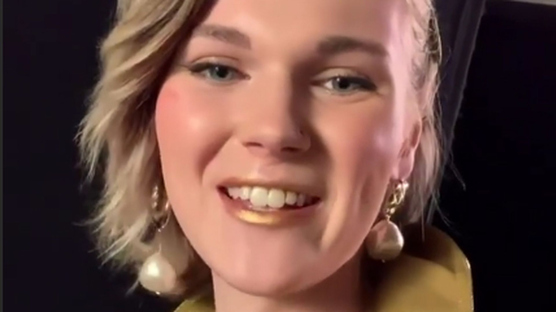 lucy fir - gay understall sucking esposa en un trio