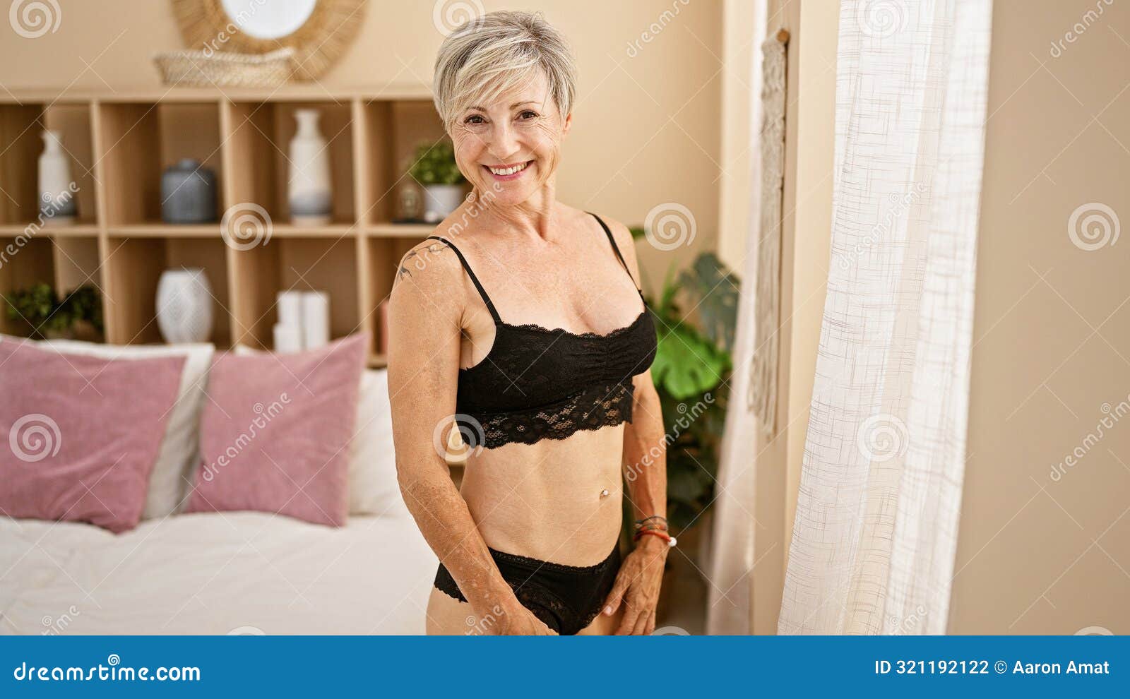 denise hankerson recommends Mature Ladies Undressing