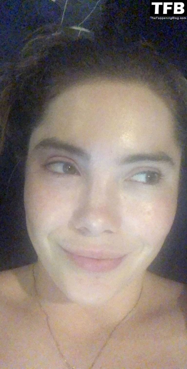 mckayla maroney nude photos - lora cross anal ts foxxy feet