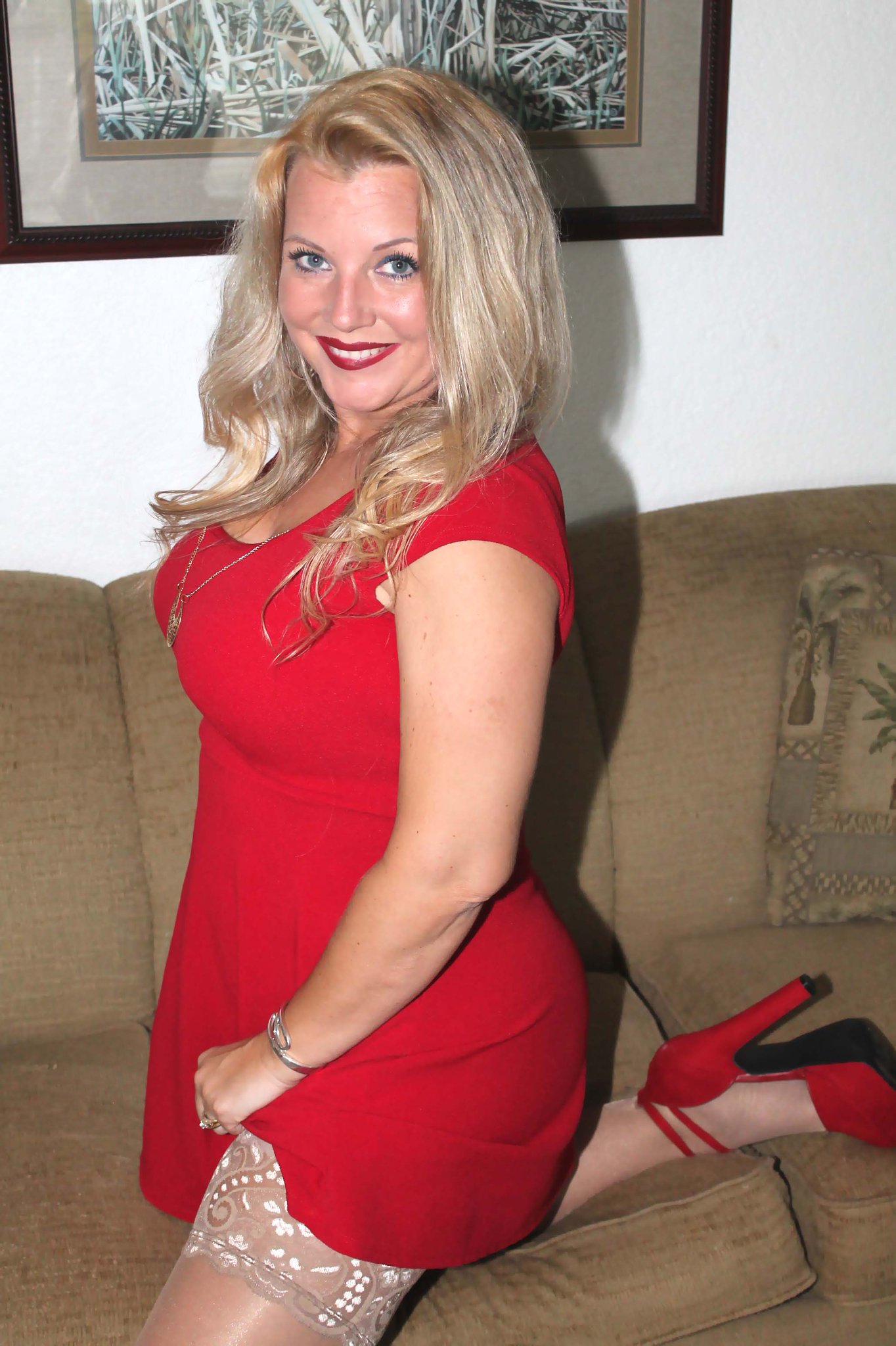 milf handjob tube - xev belleinget monica keena nude
