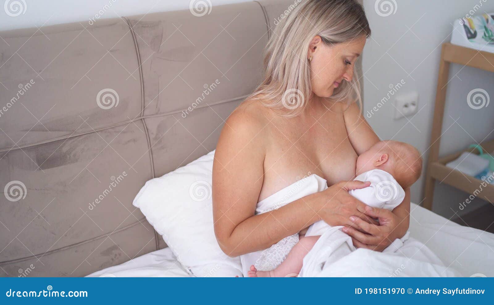 carol jolly recommends Mom Daughter Tits