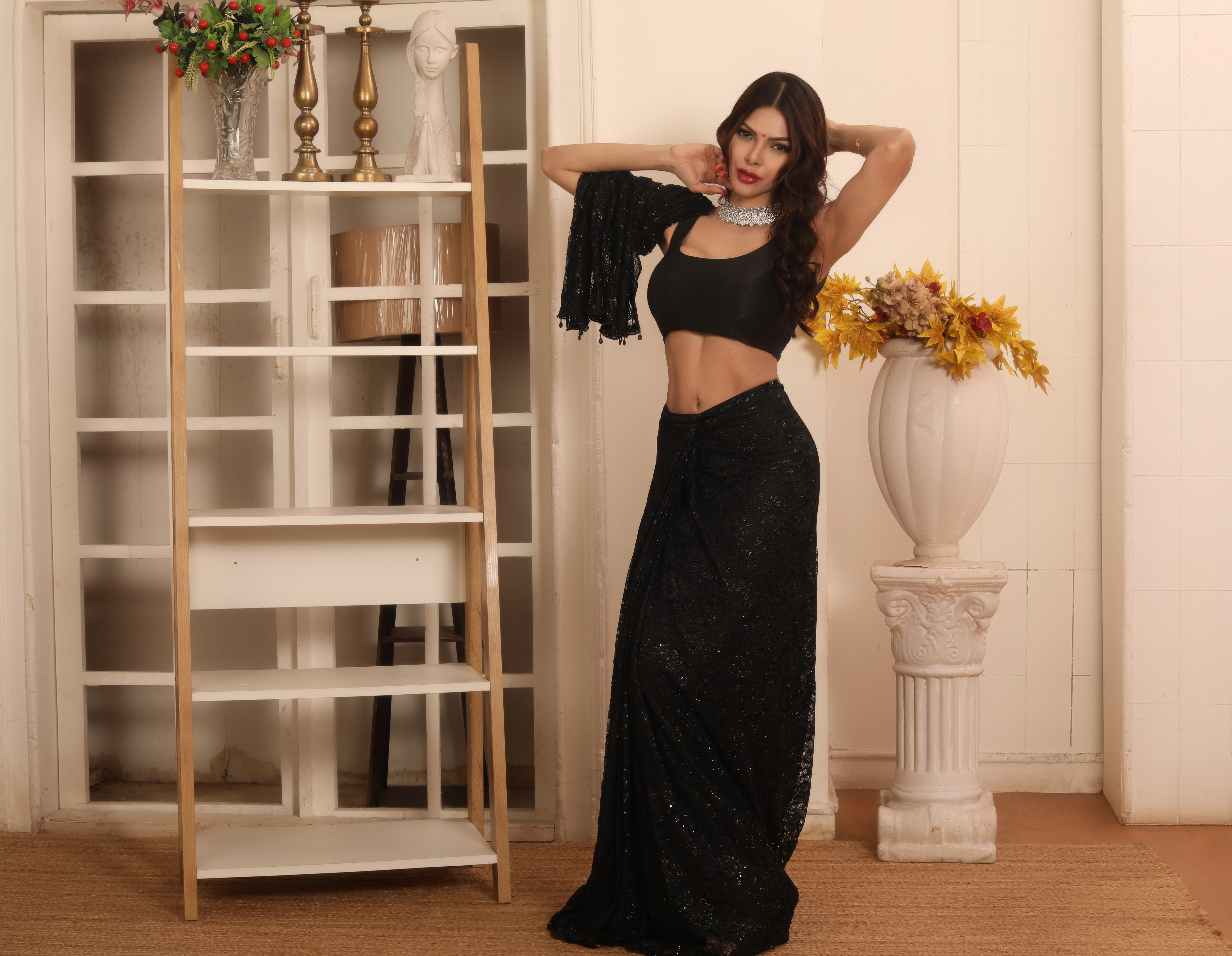chester johnson recommends Mona Chopra Nude